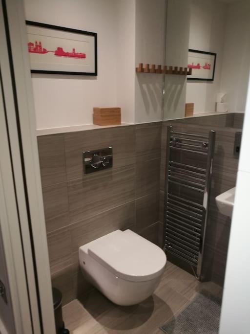 21 The Cocoa Suites Йорк Экстерьер фото