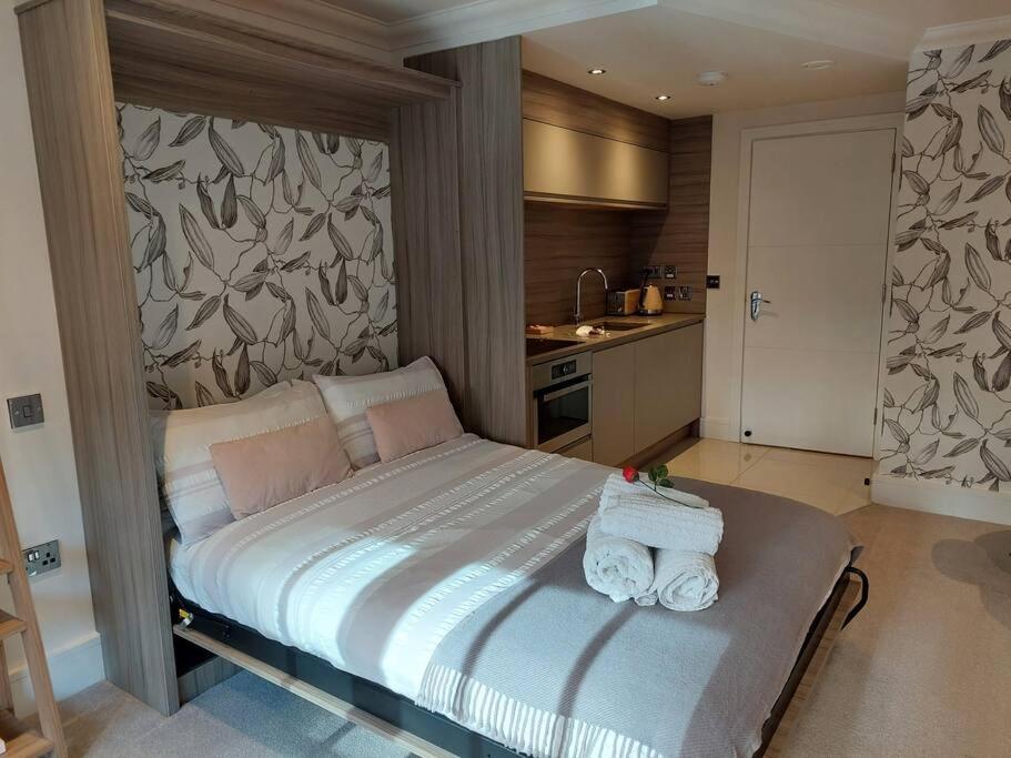 21 The Cocoa Suites Йорк Экстерьер фото